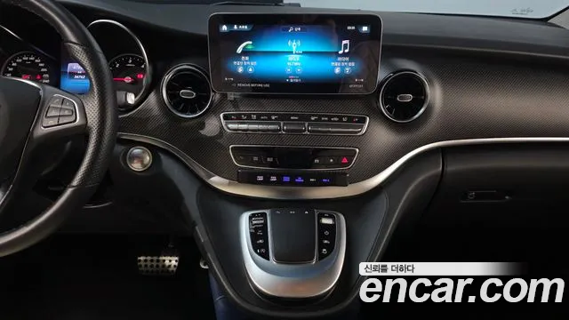 Mercedes-Benz V-Class — Фото автомобиля 15