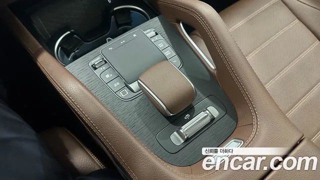 Mercedes-Benz GLE-Class — Фото автомобиля 12