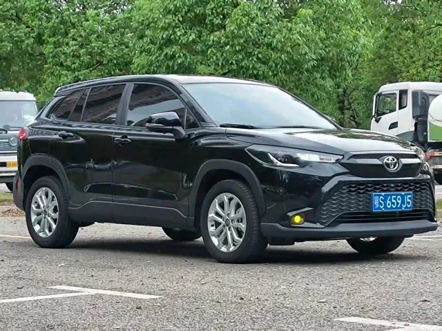 Toyota Frontlander — Фото автомобиля 3