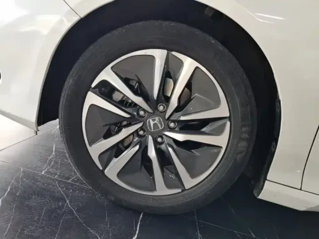 Honda Accord — Фото автомобиля 22