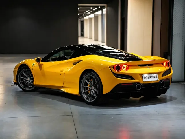 Ferrari F8 — Фото автомобиля 4