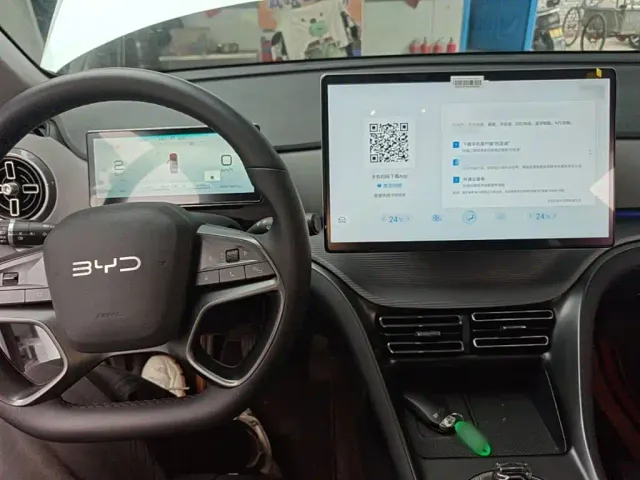 BYD Seal 05 DM-i — Фото автомобиля 9