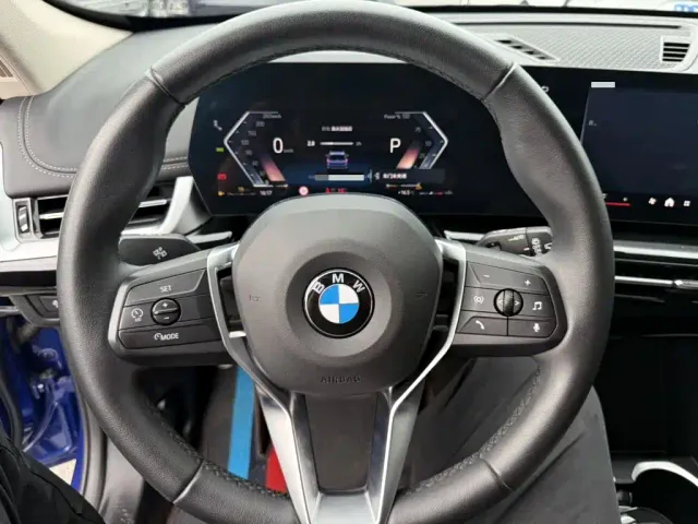 BMW X1 — Фото автомобиля 14