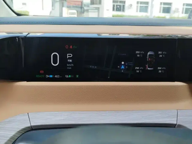GAC Trumpchi E8 — Фото автомобиля 13