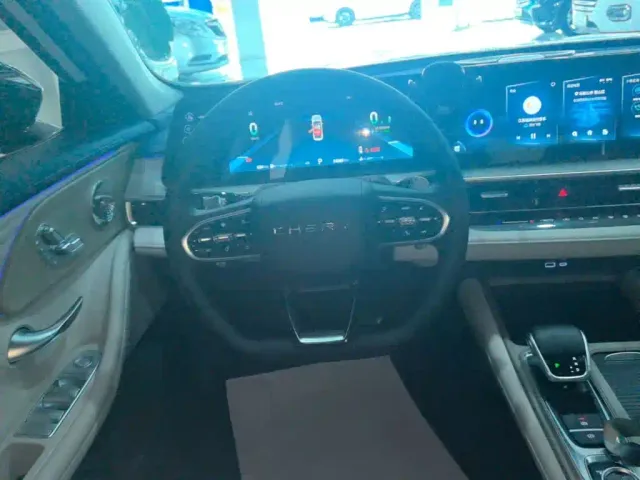 Chery Arrizo 8 — Фото автомобиля 10