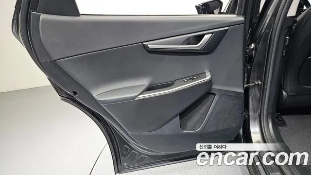 Kia EV6 — Фото автомобиля 25