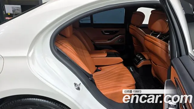 Mercedes-Benz S-Class S-класс W223 — Фото автомобиля 12