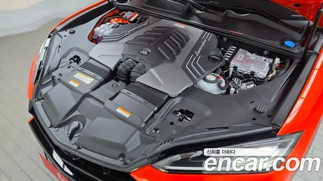 Lamborghini Urus — Фото автомобиля 6