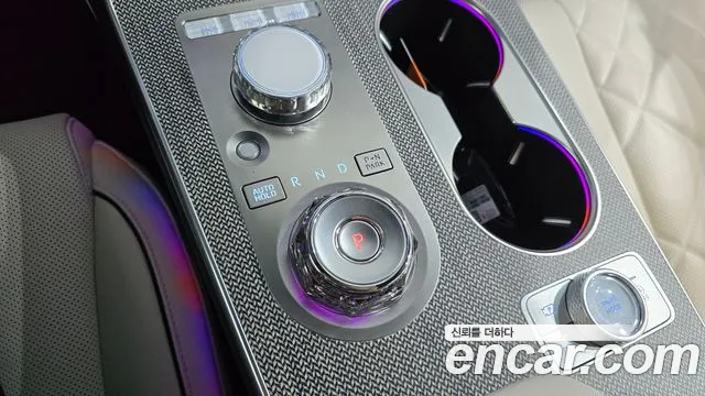 Genesis GV80 2.5T Бензин 2WD — Фото автомобиля 9