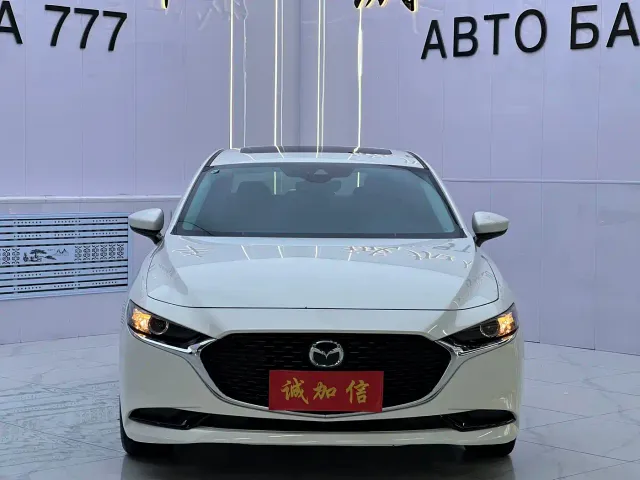 Mazda Axela — Фото автомобиля 2