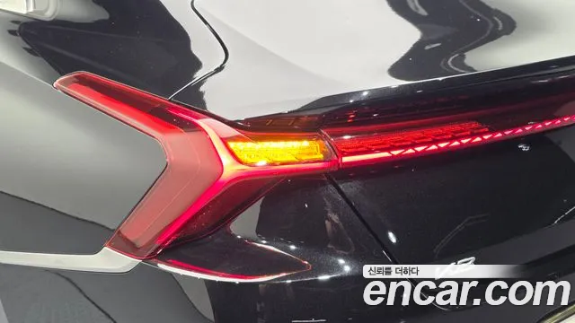 Kia K8 Hybrid — Фото автомобиля 8