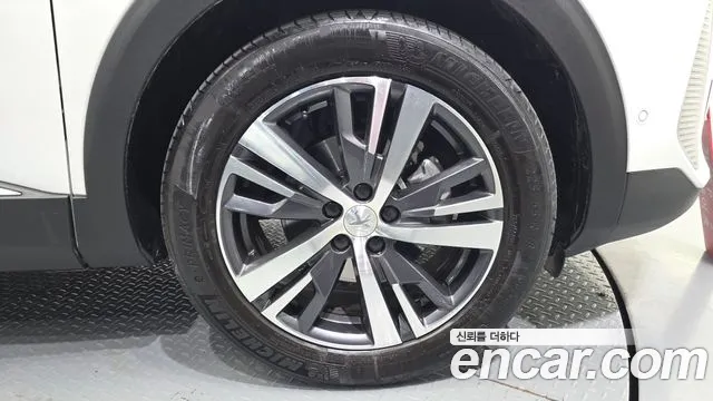 Peugeot 5008 2nd Gen — Фото автомобиля 6