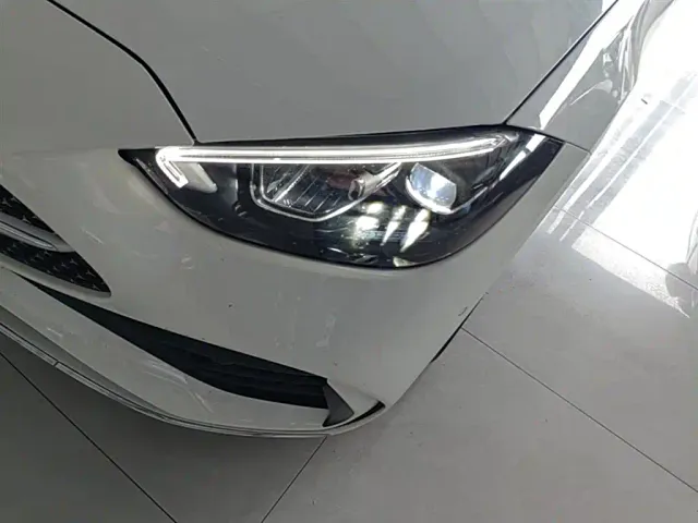 Mercedes-Benz C-Class — Фото автомобиля 23
