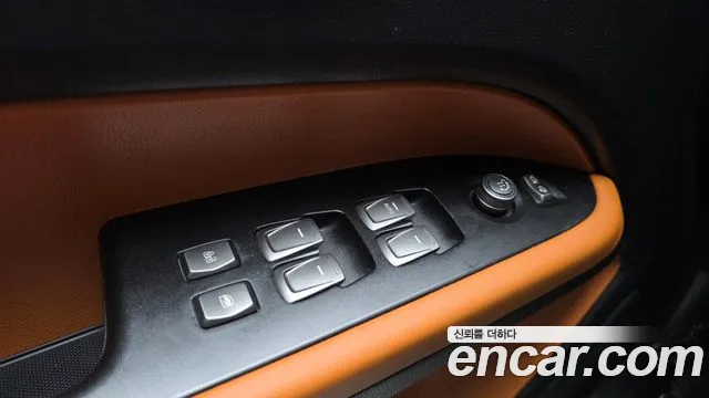 KG_Mobility_Ssangyong Rexton Новый Rexton Sport Khan Дизель 2.2 2WD — Фото автомобиля 28