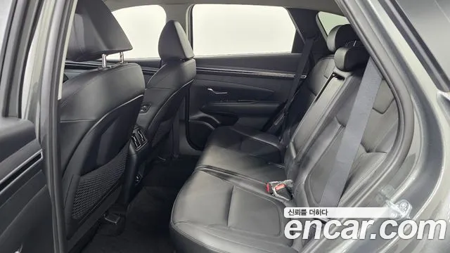 Hyundai Tucson Tucson (NX4) Бензин 1.6 Turbo 4WD — Фото автомобиля 12