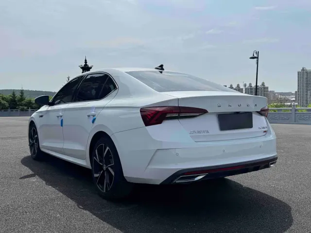 Skoda Octavia — Фото автомобиля 4