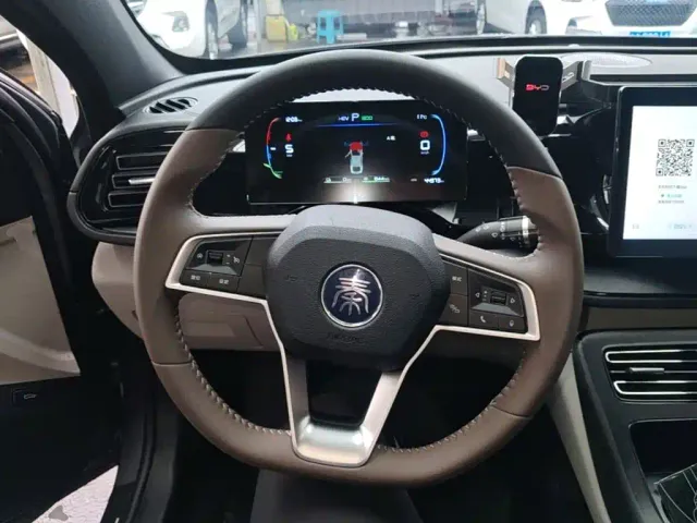BYD Qin PLUS — Фото автомобиля 10