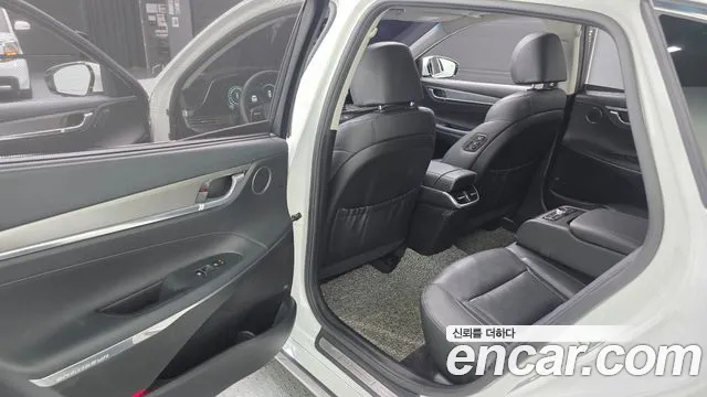 Hyundai Grandeur Exclusive — Фото автомобиля 11