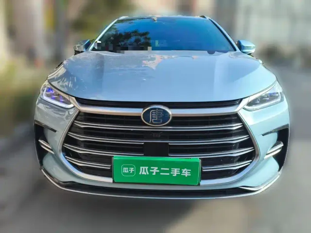 BYD Tang — Фото автомобиля 2
