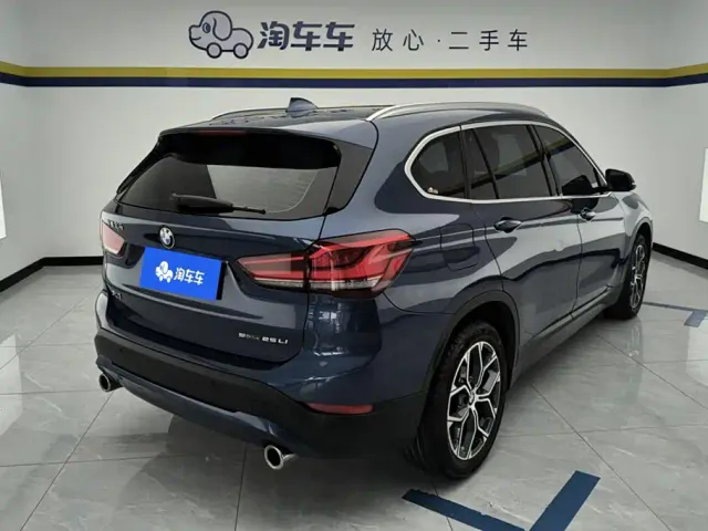 BMW X1 — Фото автомобиля 3
