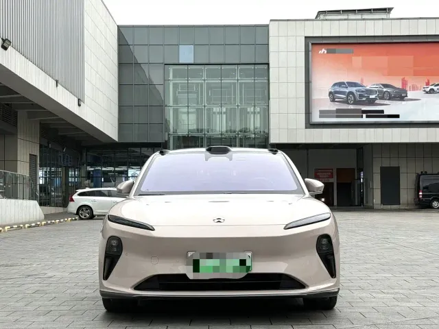 Nio ET5 — Фото автомобиля 2