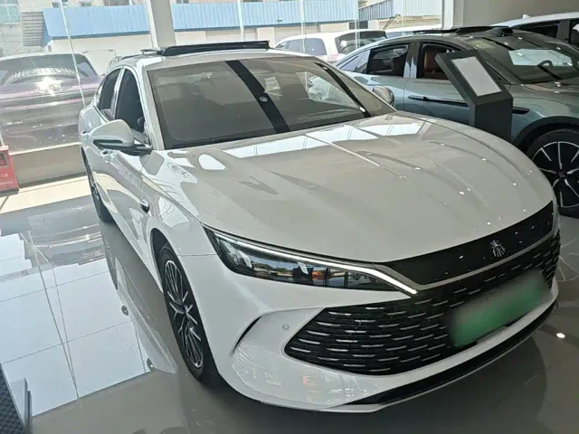 BYD Qin L — Фото автомобиля 3