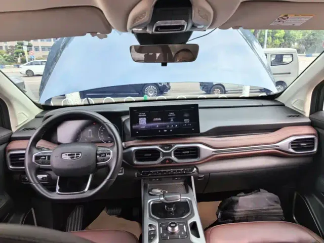 Geely Haoyue — Фото автомобиля 9