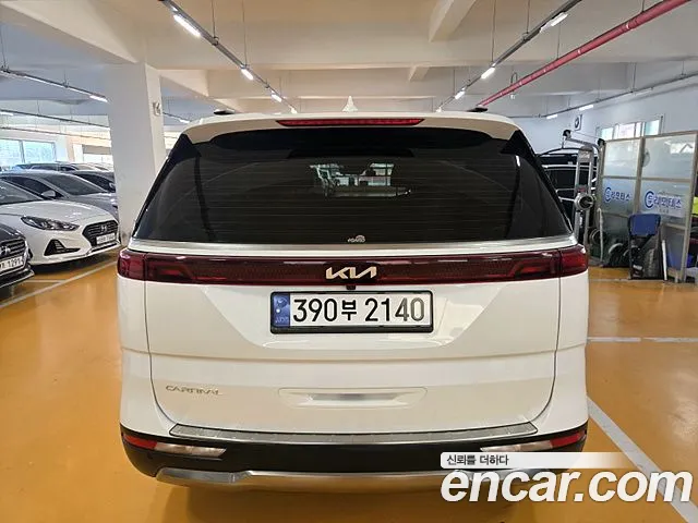 Kia Carnival 4th Gen — Фото автомобиля 3