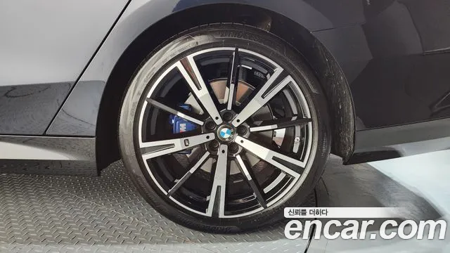 BMW 5-Series 5 серия (G60) 530i xDrive M Sport — Фото автомобиля 21