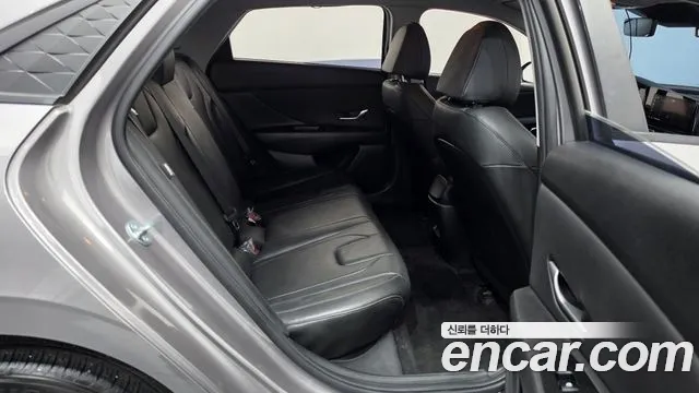 Hyundai Avante — Фото автомобиля 17