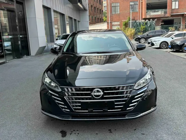 Nissan Teana — Фото автомобиля 2