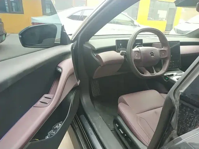 Nio ET5 Touring — Фото автомобиля 15