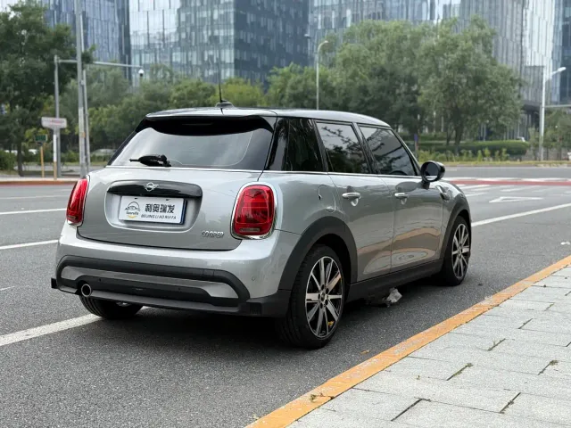 MINI Hatch — Фото автомобиля 4