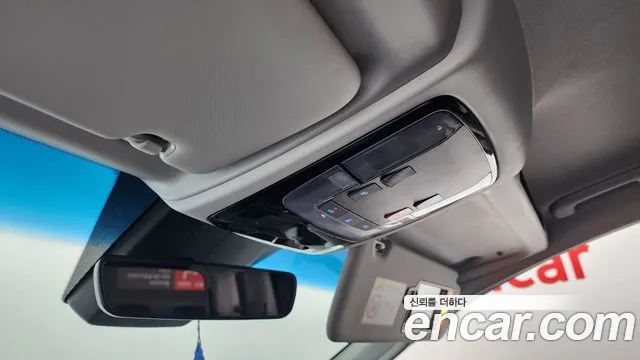 Hyundai Staria Staria 4WD Tourer 9 мест — Фото автомобиля 17