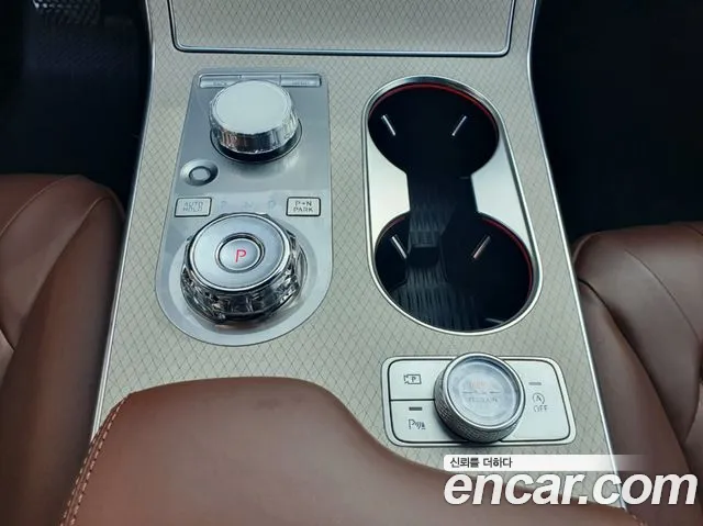 Genesis GV80 — Фото автомобиля 9