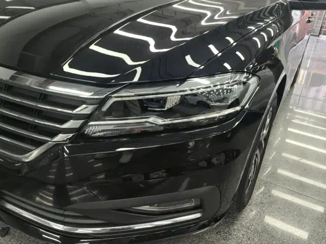 Volkswagen Lavida — Фото автомобиля 5
