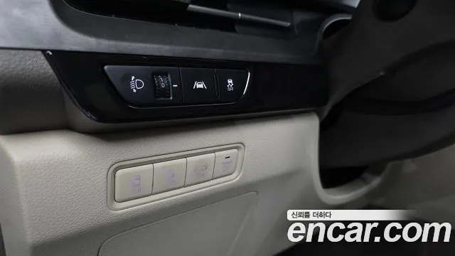 Kia Canival Carnival 4 поколение Дизель 9 мест Signature — Фото автомобиля 17