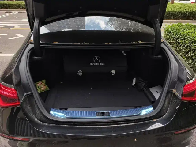 Mercedes-Benz S-Class — Фото автомобиля 4