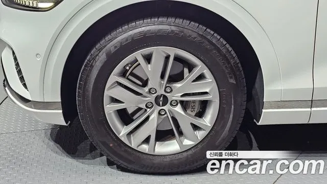 Genesis GV70 — Фото автомобиля 5