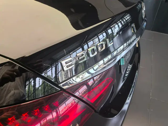 Mercedes-Benz E-Class — Фото автомобиля 7