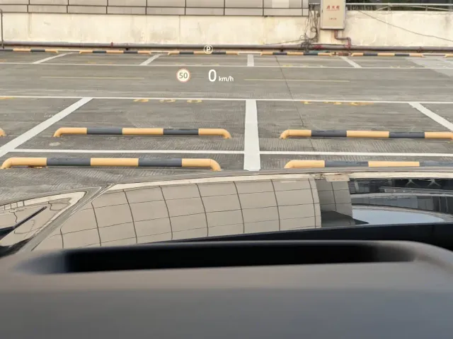 Land Rover Range Rover Sport — Фото автомобиля 15
