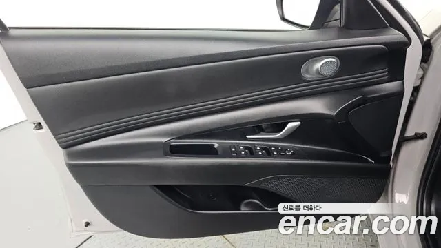 Hyundai AVANTE Smart — Фото автомобиля 24