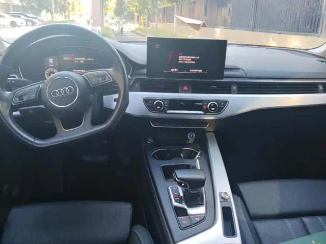 Audi A4L — Фото автомобиля 12