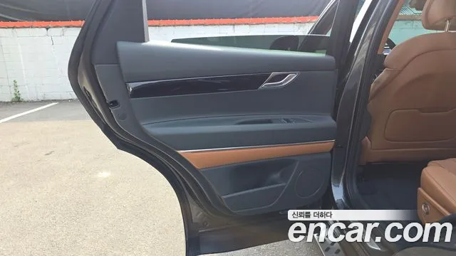 Genesis GV80 2.5T Бензин AWD — Фото автомобиля 20