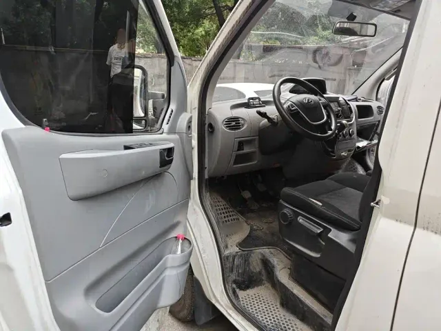 Maxus Xintu V80 — Фото автомобиля 11