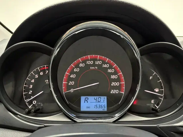 Toyota Vios FS — Фото автомобиля 21