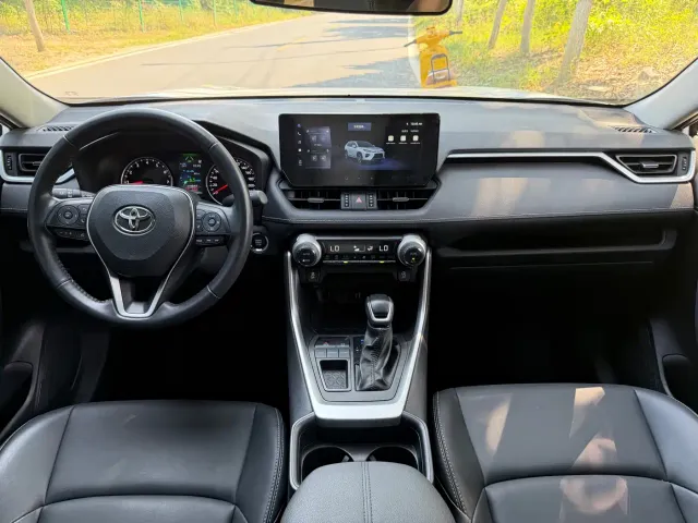 Toyota Wildlander — Фото автомобиля 5