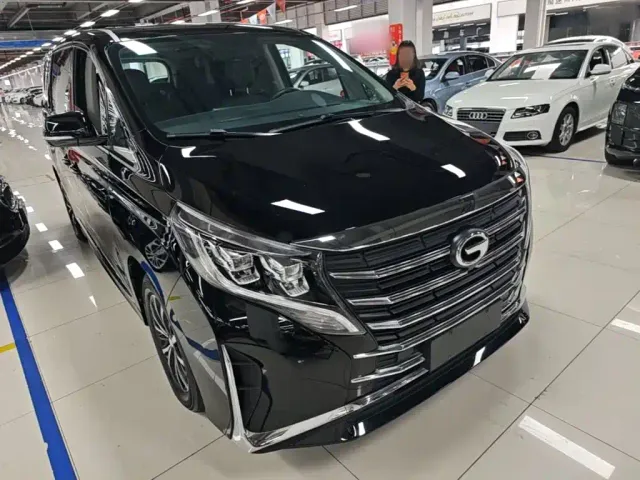 GAC Trumpchi M8 — Фото автомобиля 3