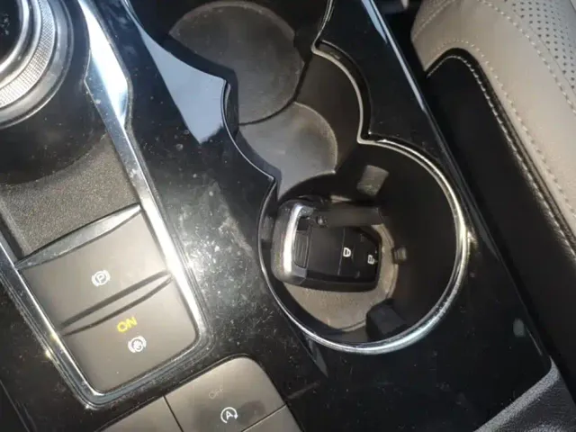 Ford Escape — Фото автомобиля 11