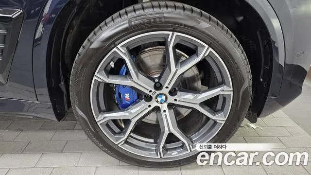 BMW X5 xDrive 40i M Sport — Фото автомобиля 19